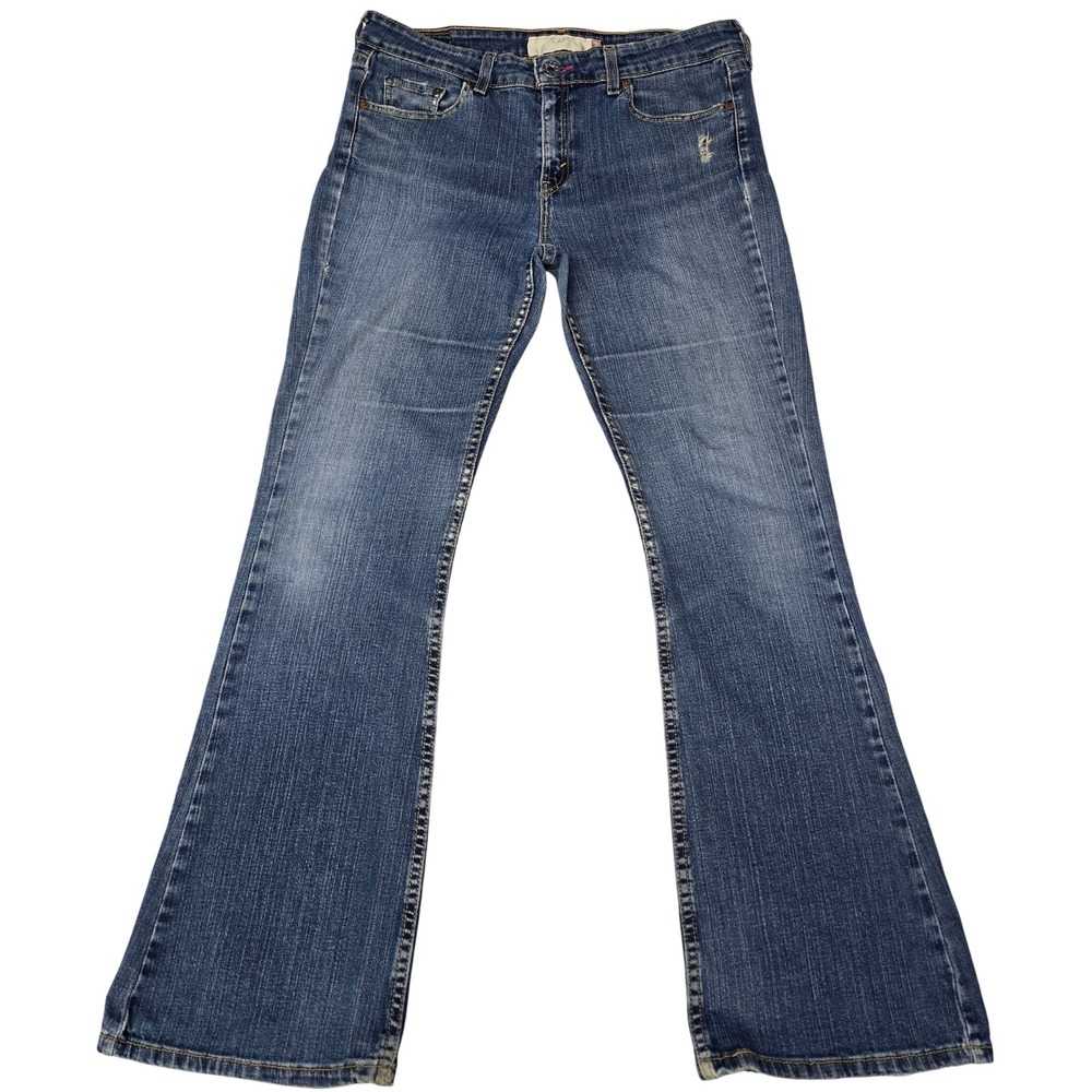 VTG Levis Flare Jeans Womens 9M Medium Wash Low Rise Distressed Denim Blue 34x31